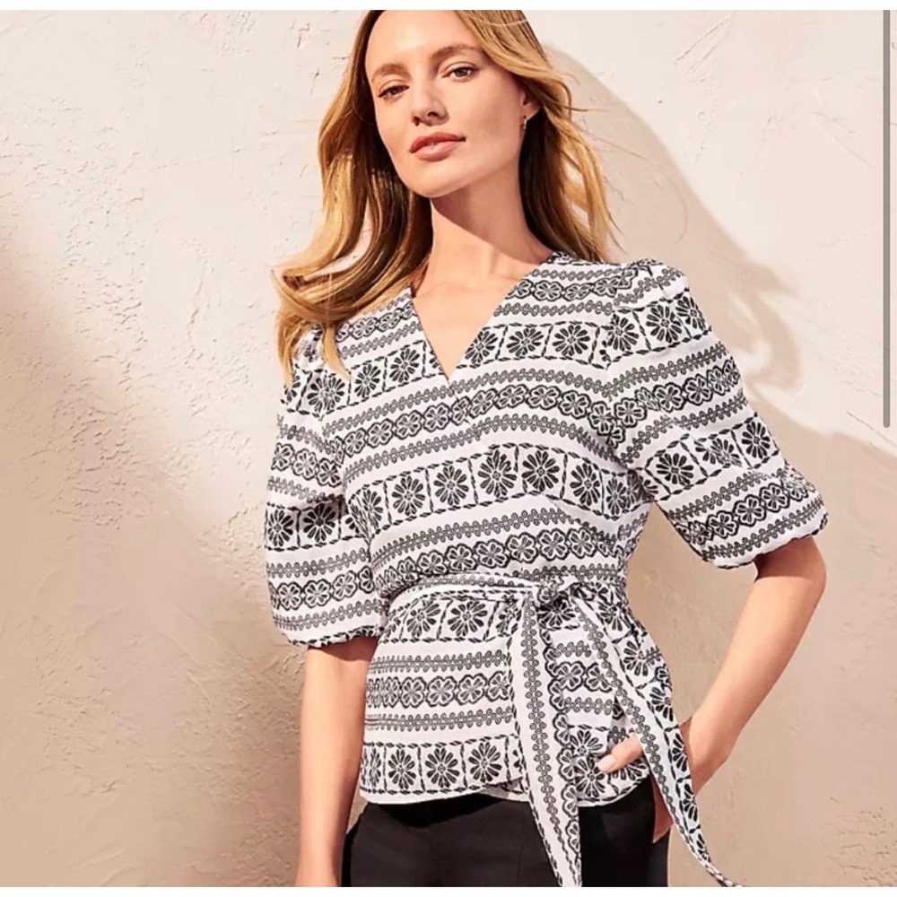 Ann Taylor Petite Black White Floral Embroidered Wrap Blouse Tie Waist SP